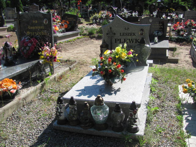 Grób Leszek Plewka