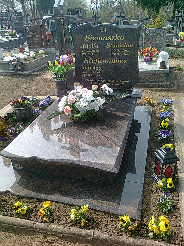 Grób Adolfa Siemaszko