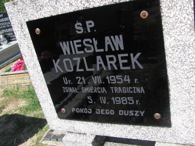 Wiesław Koźlarek 1954 Cedynia - Grobonet - Wyszukiwarka osób pochowanych